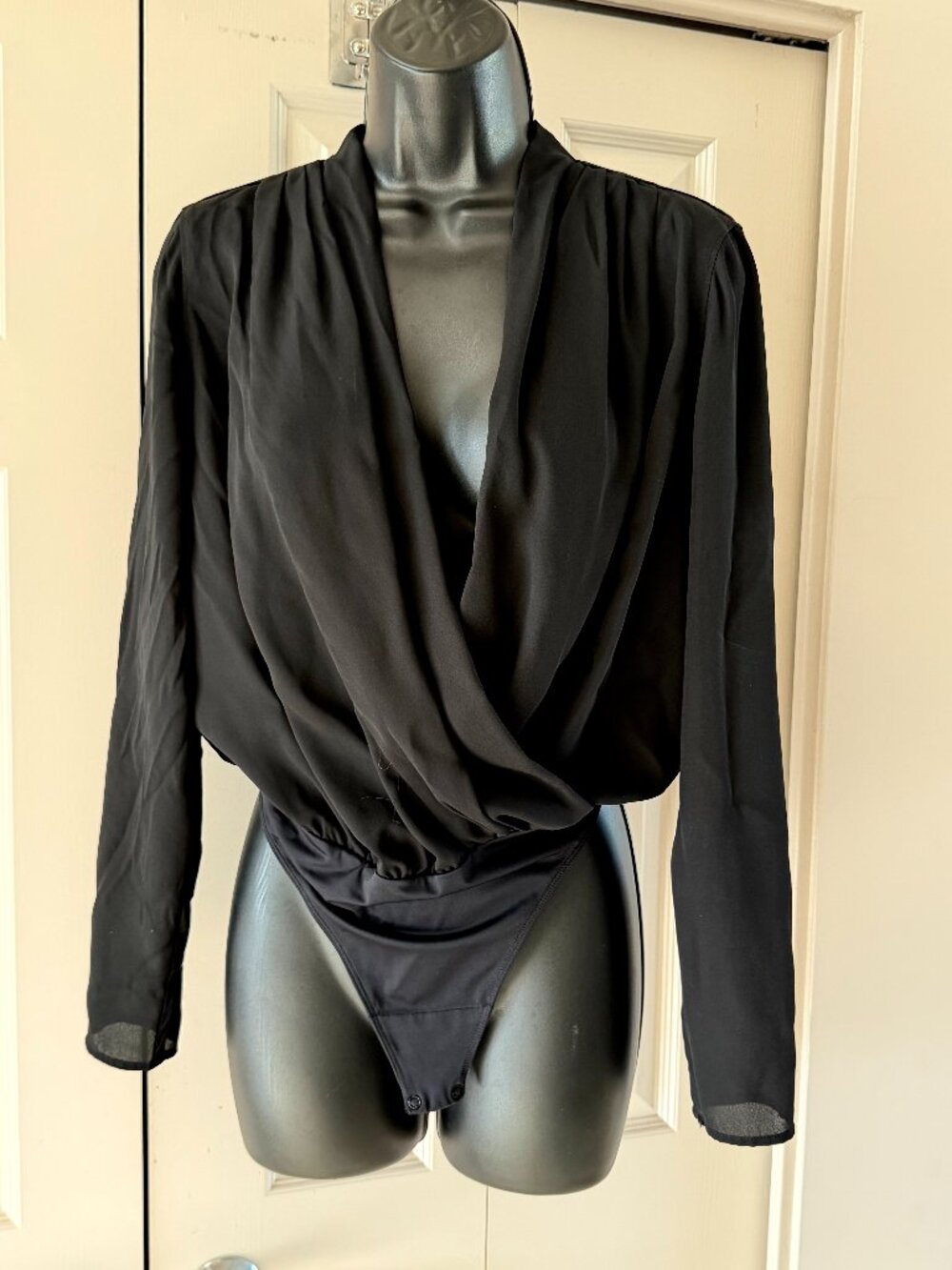 Babaton Aritzia Murphy Bodysuit Black Long Sleeve Surplice V-Neck Crepe Size S